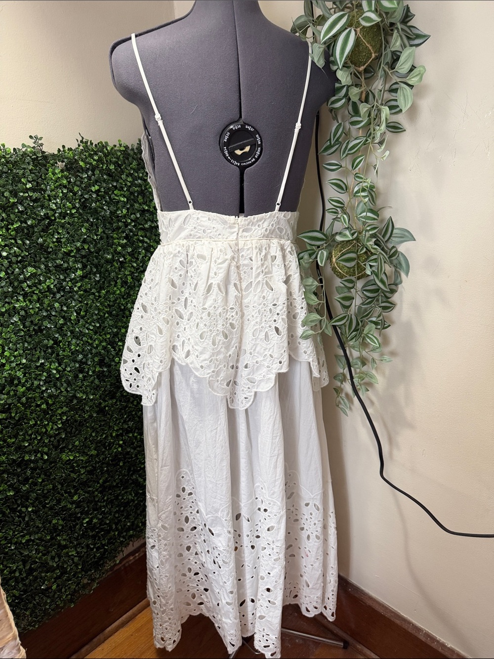 FARM Rio White Eyelet Lace Midi Dress with Spaghetti Straps - Picture 5 of 11